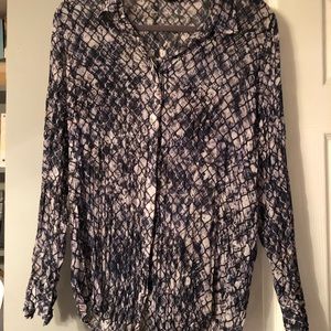Thin button up Rock and Republic blouse